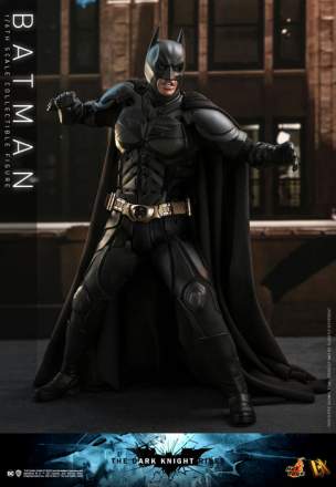 DX19 - The Dark Knight Rises - 1/6th scale Batman